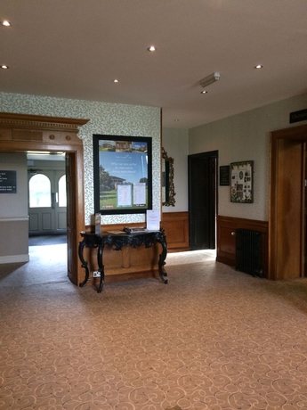 Imagen de los interiores del Hotel Champneys Mottram Hall. Foto 16