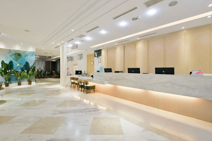 Imagen de los interiores del Hotel Champs Elysees. Foto 18