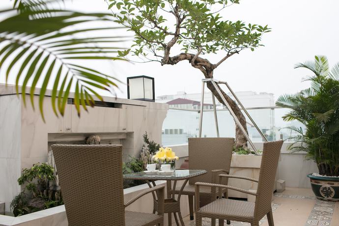 Imagen de la habitación del Hotel Champton Hanoi. Foto 7