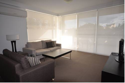 Imagen de la habitación del Hotel Chancellor Lakeside Apartments. Foto 2