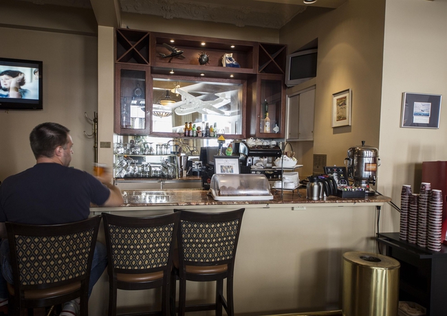 Imagen del bar/restaurante del Hotel Chancellor On Union Square. Foto 3