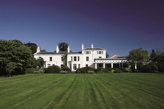 Imagen de los exteriores del Hotel Chancellors & Conference. Foto 7