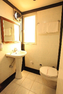 Imagen de la habitación del Hotel Chanchal Continental. Foto 10