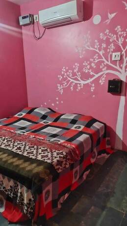 Imagen de la habitación del Hotel Chandan. Foto 6