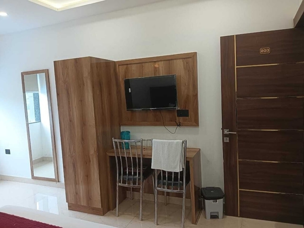 Imagen de la habitación del Hotel Chandan Palace. Foto 7