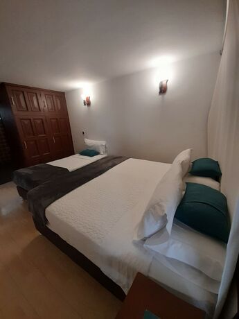 Imagen de la habitación del Hotel Chandelier Collection. Foto 12
