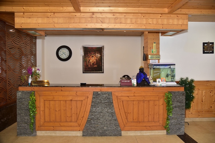 Imagen de los interiores del Hotel Chandertal Regency Hotel and Spa, Manali. Foto 16