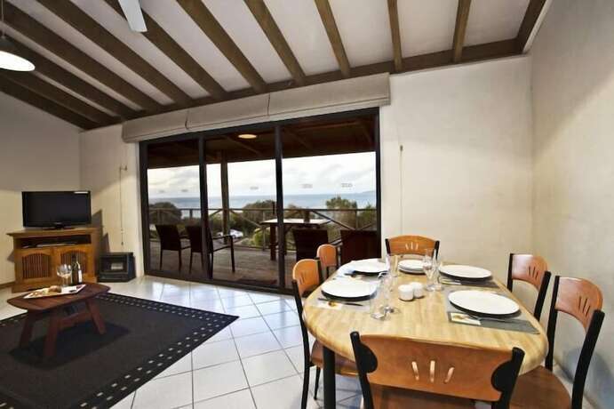 Imagen general del Hotel Chandlers Smiths Beach Villas. Foto 11