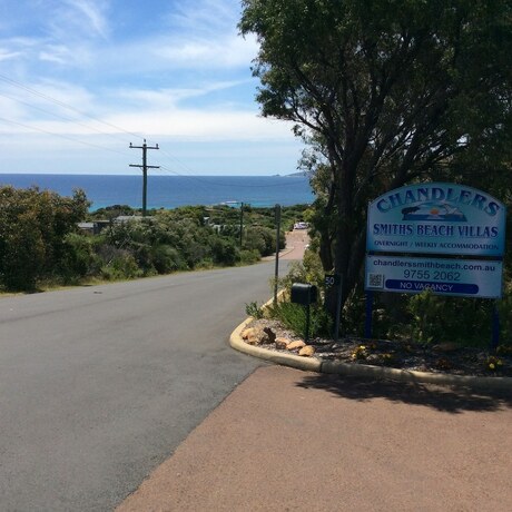 Imagen general del Hotel Chandlers Smiths Beach Villas. Foto 12