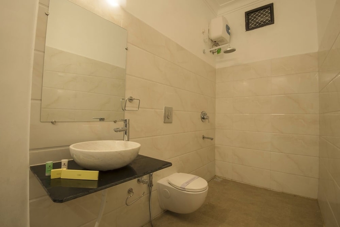 Imagen de la habitación del Hotel Chandraveer Niwas. Foto 16
