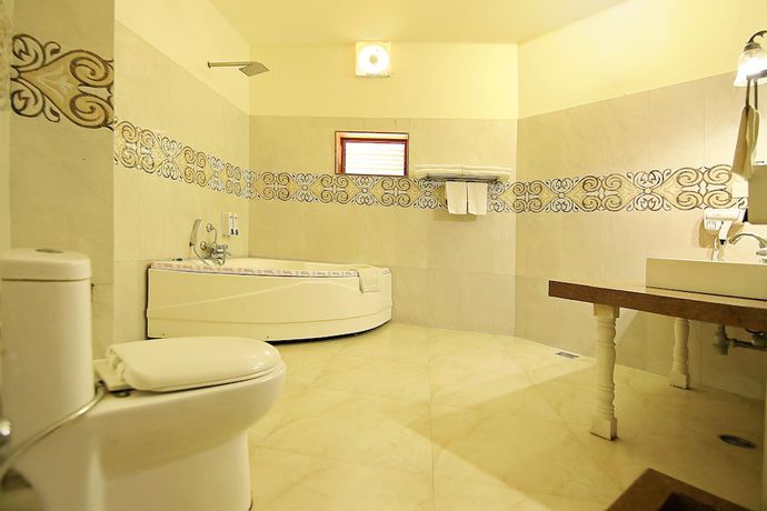 Imagen de la habitación del Hotel Chandrawati Palace. Foto 9