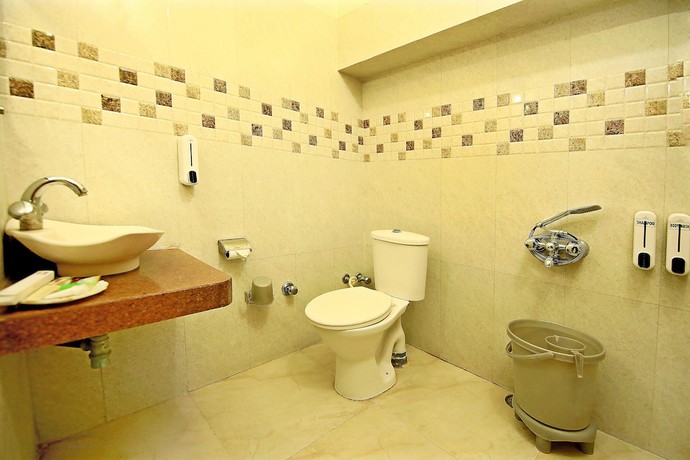 Imagen de la habitación del Hotel Chandrawati Palace. Foto 12