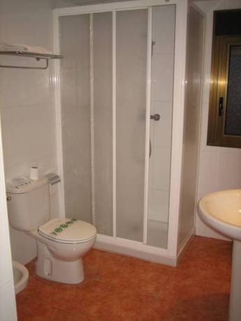 Imagen de la habitación del Hotel Chané. Foto 3