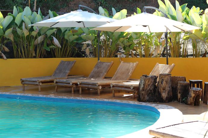 Imagen de la piscina del Hotel Chang Pai. Foto 18