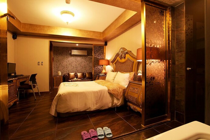 Imagen de la habitación del Hotel Changdong Versaille. Foto 22