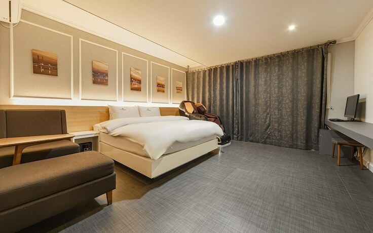 Imagen de la habitación del Hotel Changnyeong Countinue. Foto 13