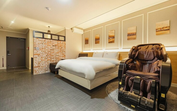 Imagen de la habitación del Hotel Changnyeong Countinue. Foto 16