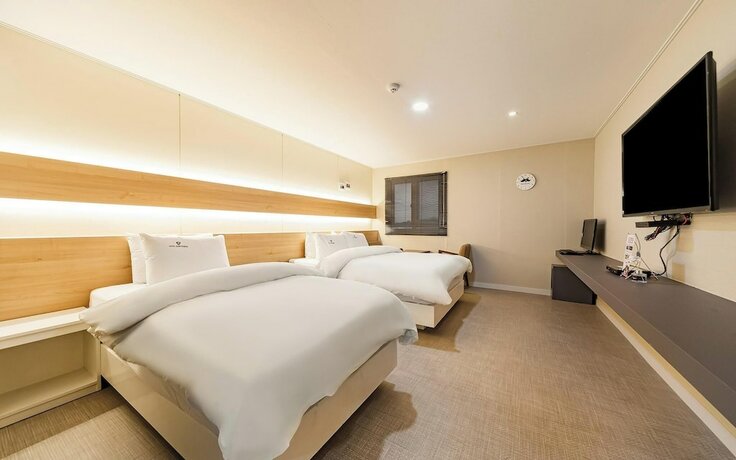 Imagen de la habitación del Hotel Changnyeong Countinue. Foto 19
