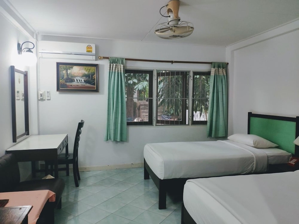 Imagen de la habitación del Hotel Changpuak. Foto 10