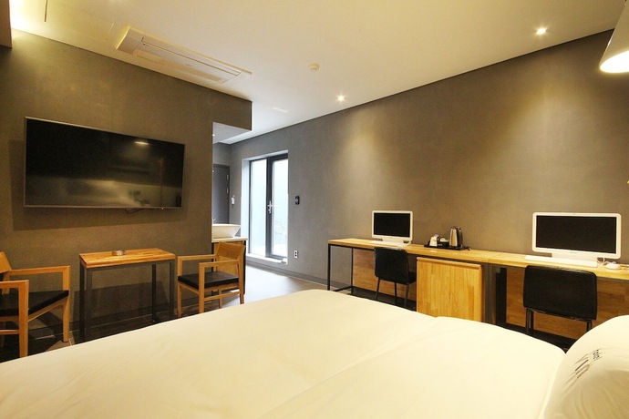 Imagen general del Hotel Changwon Jinhae Yongwon Vin. Foto 5