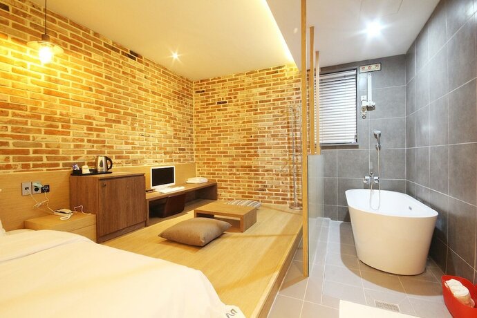Imagen general del Hotel Changwon Jinhae Yongwon Vin. Foto 6