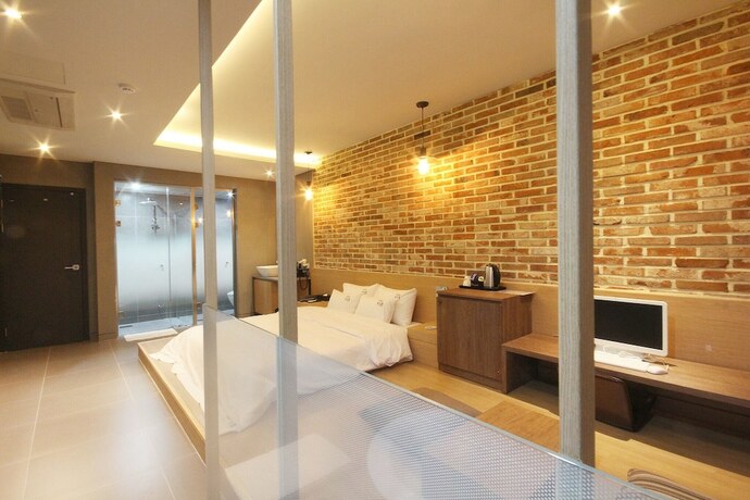Imagen general del Hotel Changwon Jinhae Yongwon Vin. Foto 9