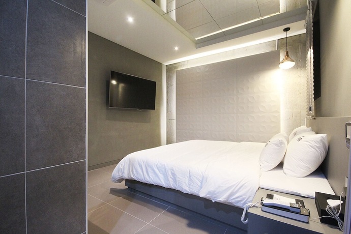 Imagen de la habitación del Hotel Changwon Jinhae Yongwon Vin. Foto 16