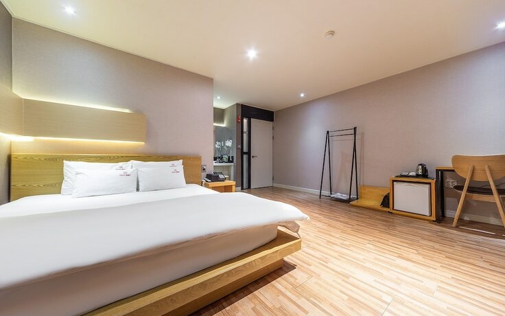 Imagen de la habitación del Hotel Changwon Jinhae Yongwon Zen. Foto 30
