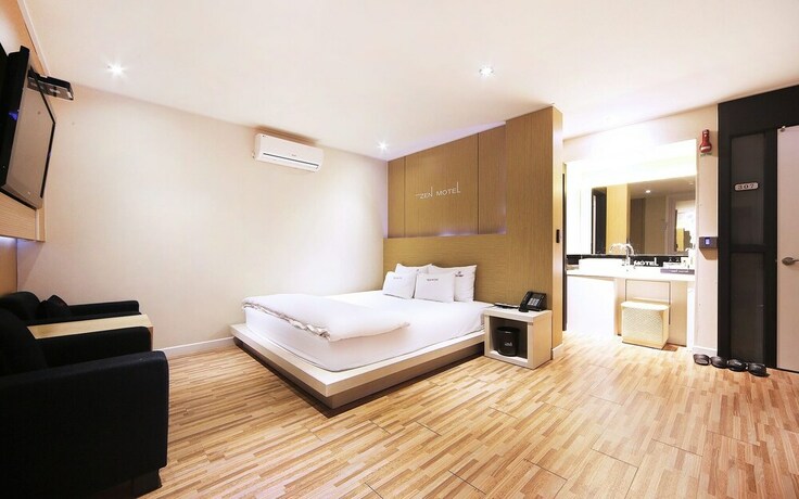 Imagen de la habitación del Hotel Changwon Jinhae Yongwon Zen. Foto 33