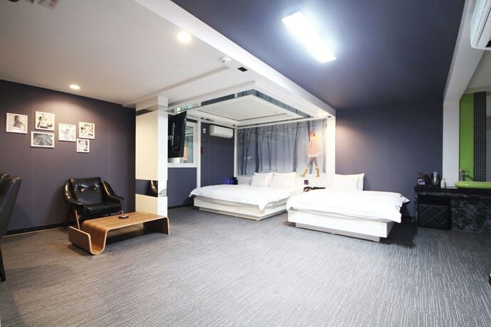 Imagen de la habitación del Hotel Changwon Myeongseodong V. Foto 18