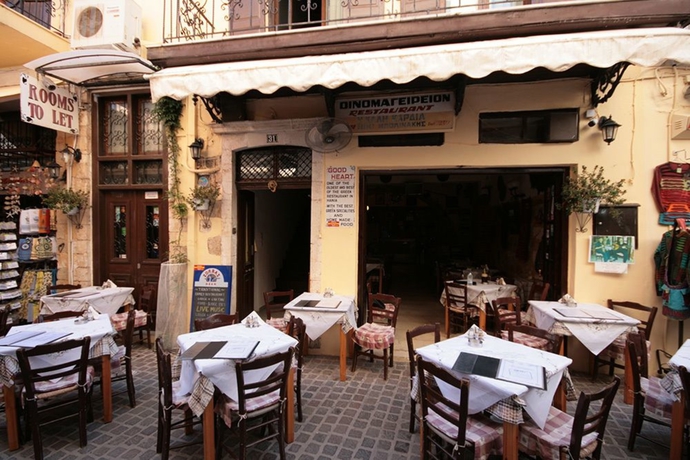 Imagen del bar/restaurante del Hotel Chania Rooms. Foto 2