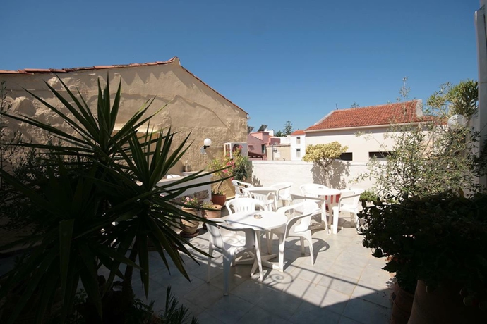 Imagen de los exteriores del Hotel Chania Rooms. Foto 16