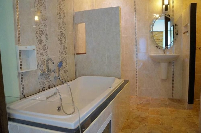 Imagen de la habitación del Hotel Chanpraya Resort. Foto 5
