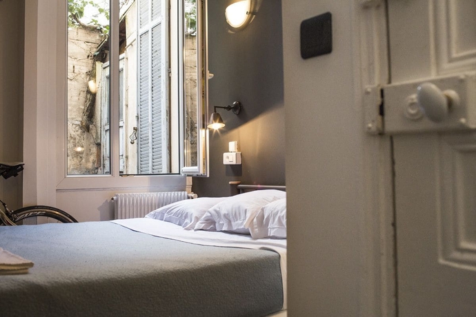 Imagen de la habitación del Hotel Chanteclair. Foto 7