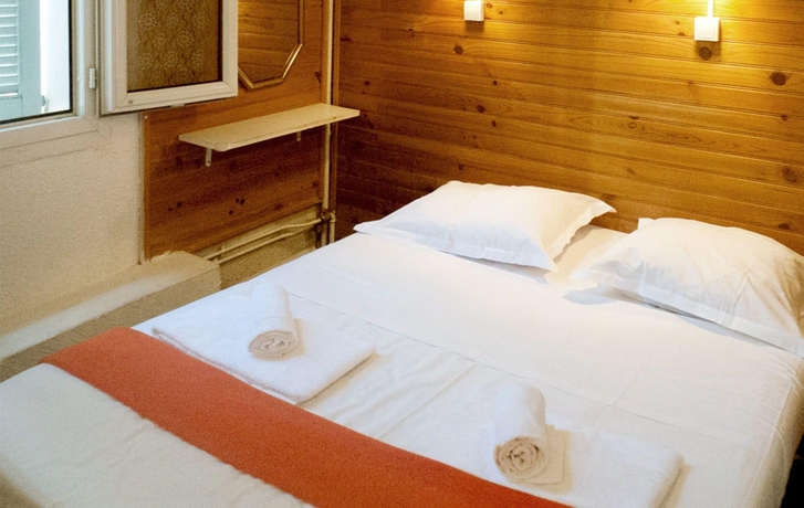 Imagen de la habitación del Hotel Chanteclair. Foto 10