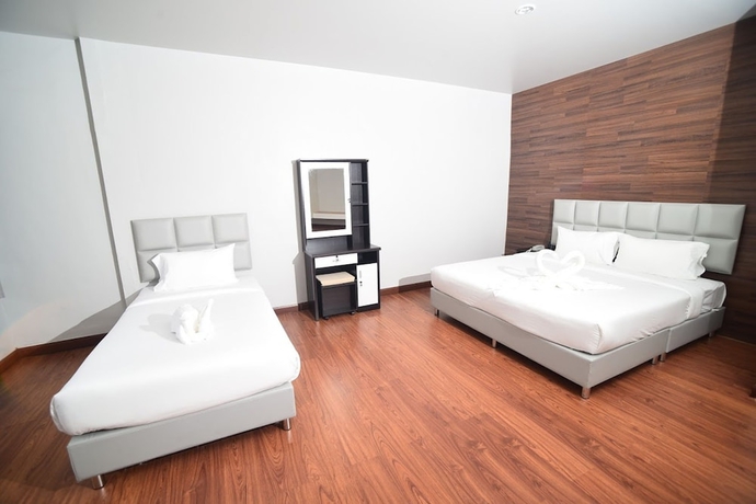 Imagen de la habitación del Hotel Chanthaburi Center. Foto 10