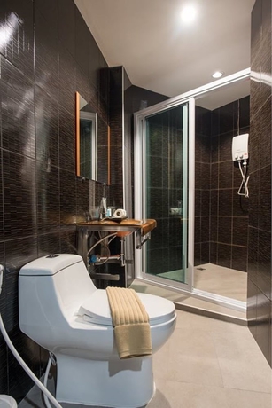 Imagen de la habitación del Hotel Chanthaburi Center. Foto 12