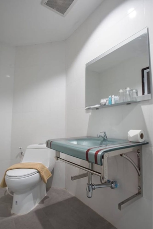 Imagen de la habitación del Hotel Chanthaburi Center. Foto 13