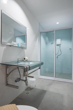 Imagen de la habitación del Hotel Chanthaburi Center. Foto 14