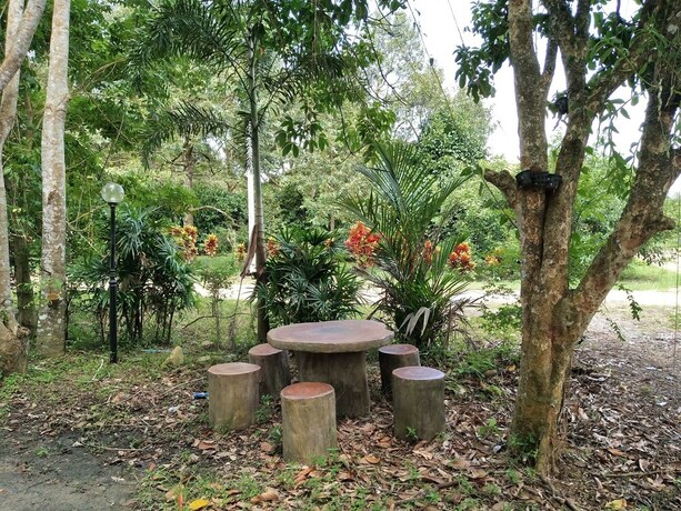 Imagen de los exteriores del Hotel Chanthaburi Garden. Foto 34