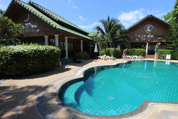 Imagen de la piscina del Hotel Chao Koh Phi Phi Lodge. Foto 15