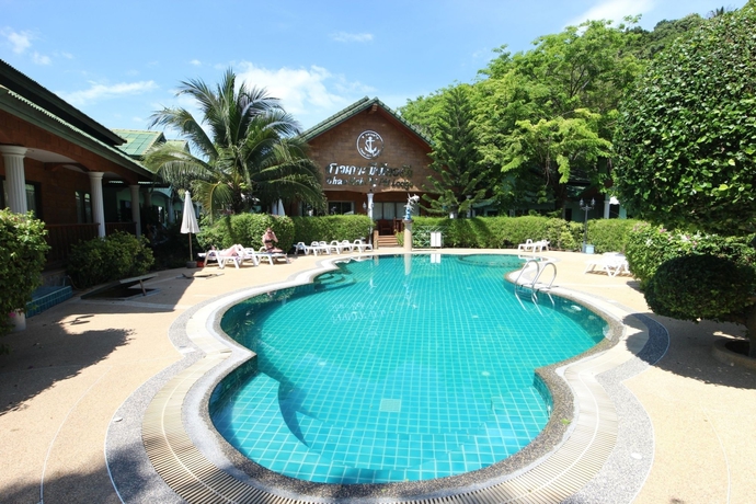 Imagen de la piscina del Hotel Chao Koh Phi Phi Lodge. Foto 16