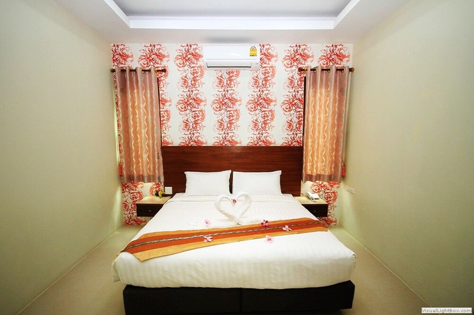 Imagen de la habitación del Hotel Chaophaya Thara Riverside. Foto 11