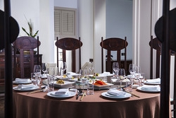 Imagen del bar/restaurante del Hotel Chaptel Hangzhou. Foto 3