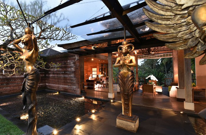 Imagen de los exteriores del Hotel Chapung Sebali. Foto 15