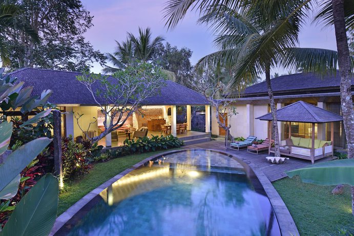 Imagen de la piscina del Hotel Chapung Sebali. Foto 17