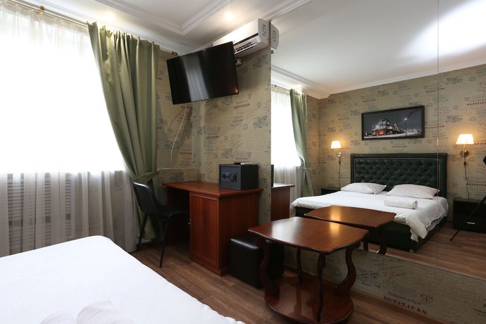 Imagen de la habitación del Hotel Char. Foto 2