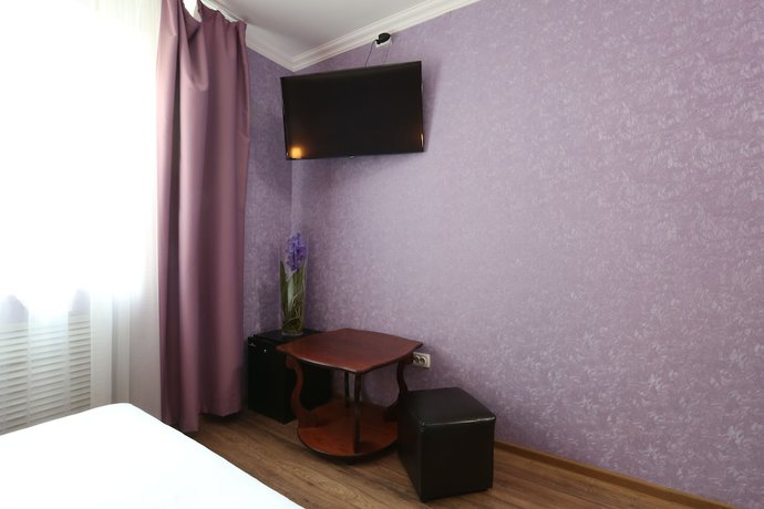 Imagen de la habitación del Hotel Char. Foto 7