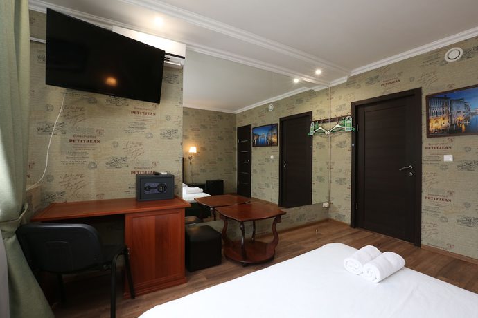 Imagen de la habitación del Hotel Char. Foto 10