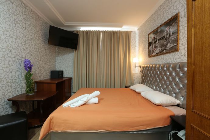 Imagen de la habitación del Hotel Char. Foto 13